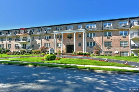 540 Fairview Avenue Unit 204, Westwood, NJ 07675 - MLS#: 24027399