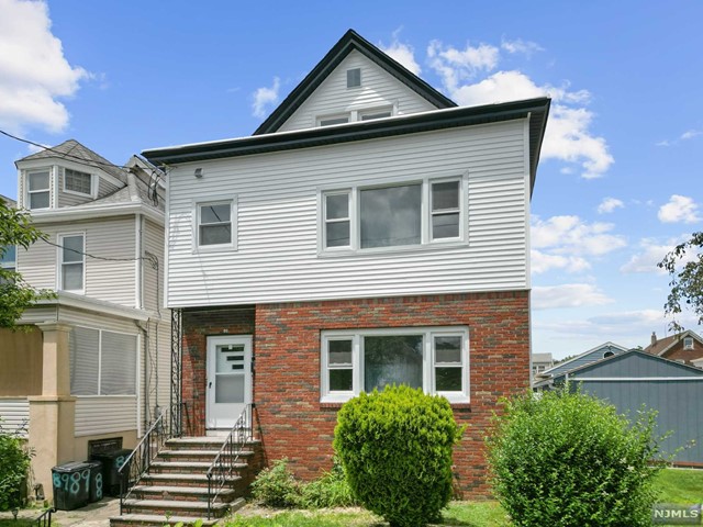 Rental Property at 91 Willard Street 2, Garfield, New Jersey - Bedrooms: 3 
Bathrooms: 2 
Rooms: 5  - $2,900 MO.