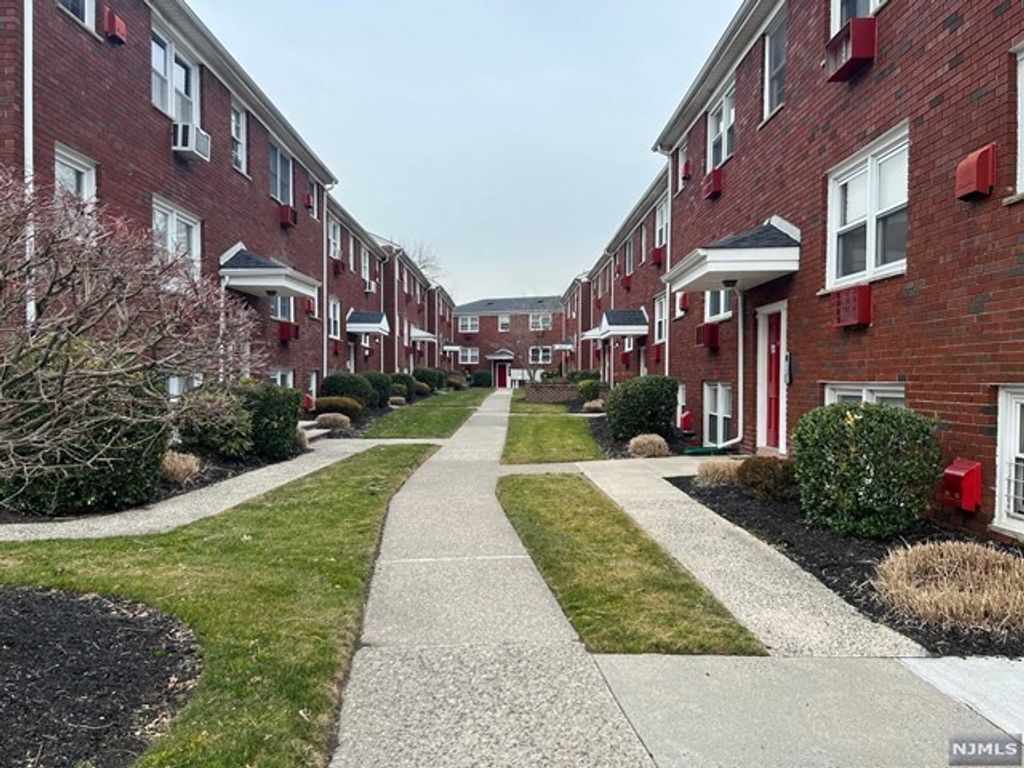 476 Joralemon Street F4, Belleville, NJ 07109, MLS 24007100 Howard Hanna