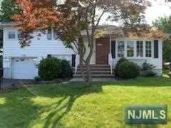 Photo 1 of 304 Dorothy Street, Fair Lawn, New Jersey, $4,700, Web #: 324018397