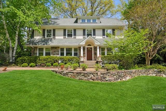 Property for Sale at 105 Clarewill Avenue, Montclair, New Jersey - Bedrooms: 6 
Bathrooms: 4.5 
Rooms: 12  - $1,499,000