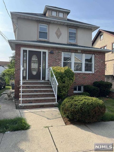 522 Olympia Avenue, Cliffside Park, NJ 07010 - MLS#: 24024212