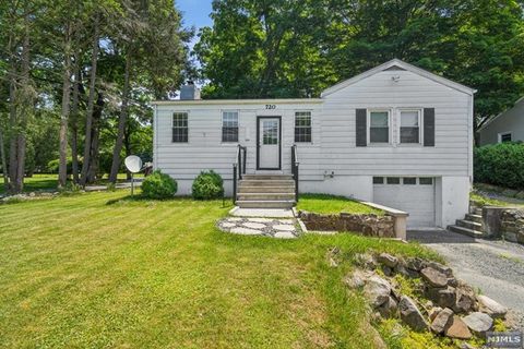 720 Ramapo Valley Road, Oakland, NJ 07436 - MLS#: 24022895