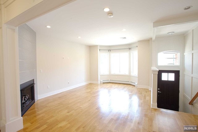 Rental Property at 228 Lawton Avenue, Cliffside Park, New Jersey - Bedrooms: 3 
Bathrooms: 3.5 
Rooms: 6  - $5,700 MO.