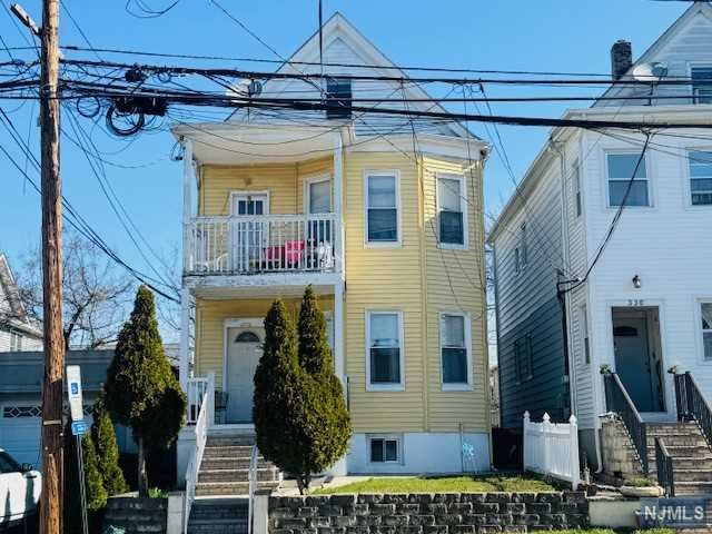 Property for Sale at 332 Rutherford Boulevard, Clifton, New Jersey - Bedrooms: 5 
Bathrooms: 3 
Rooms: 11  - $629,000