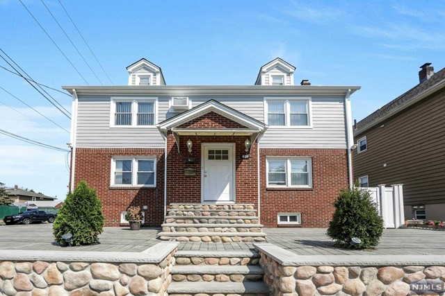 Rental Property at 489 Madeline Avenue, Garfield, New Jersey - Bedrooms: 4 
Bathrooms: 2 
Rooms: 6  - $3,200 MO.