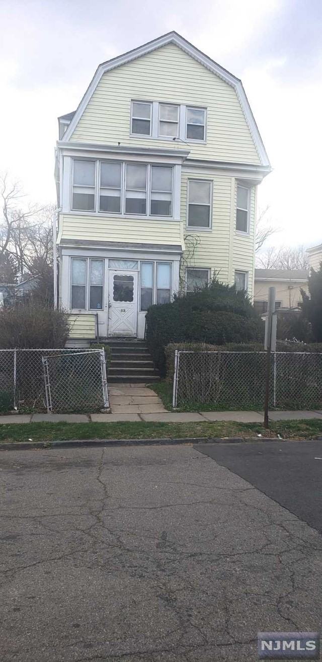 Property for Sale at 83 Marcy Avenue, East Orange, New Jersey - Bedrooms: 5 
Bathrooms: 4 
Rooms: 14  - $699,000