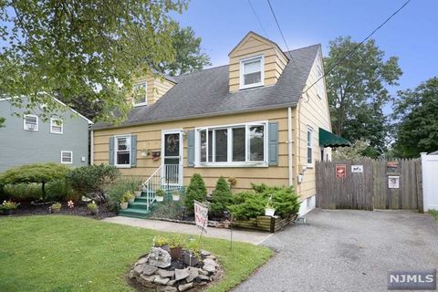 23 Beam Street, Pompton Lakes, NJ 07442 - MLS#: 24028068