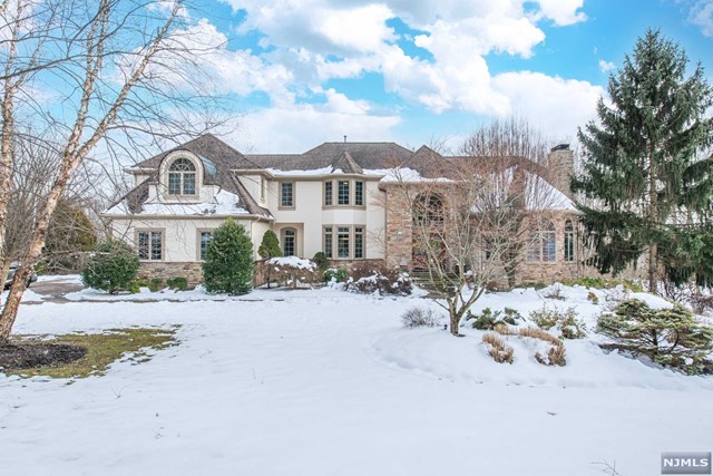 Property for Sale at 76 Alize Drive, Kinnelon Borough, New Jersey - Bedrooms: 5 
Bathrooms: 7.5 
Rooms: 17  - $1,799,900
