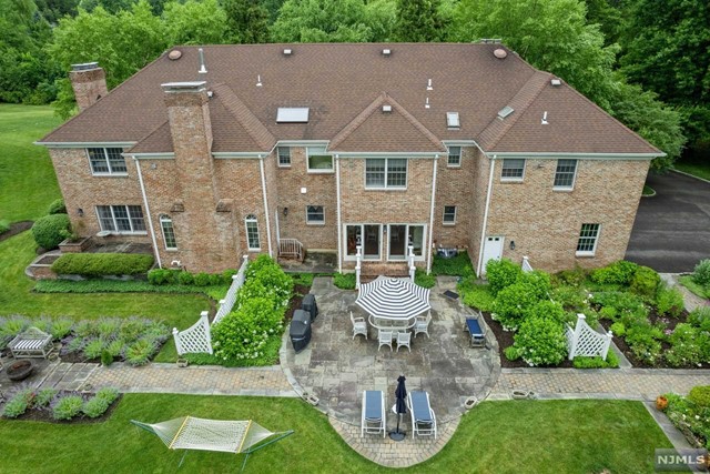 Property for Sale at 154 Pleasantville Road, Harding Twp, New Jersey - Bedrooms: 5 
Bathrooms: 6 
Rooms: 15  - $2,850,000