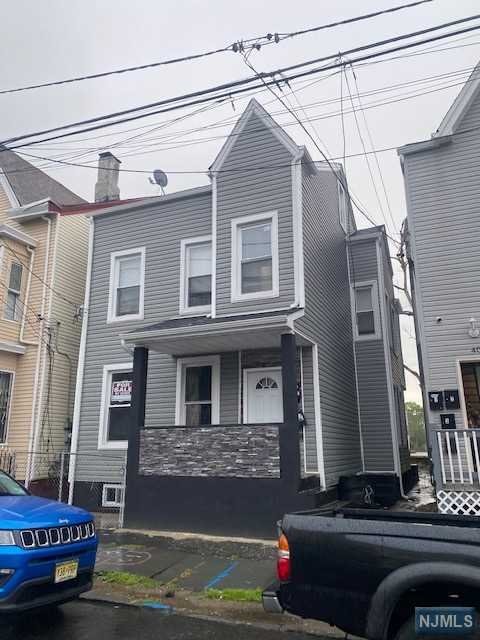 408 Rosa Parks Boulevard, Paterson, New Jersey - 7 Bedrooms  
4 Bathrooms  
11 Rooms - 