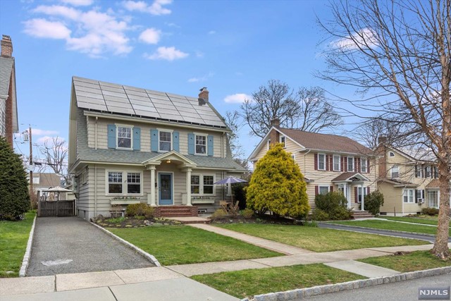 Property for Sale at 26 Harvard Street, Montclair, New Jersey - Bedrooms: 4 
Bathrooms: 3 
Rooms: 8  - $899,000