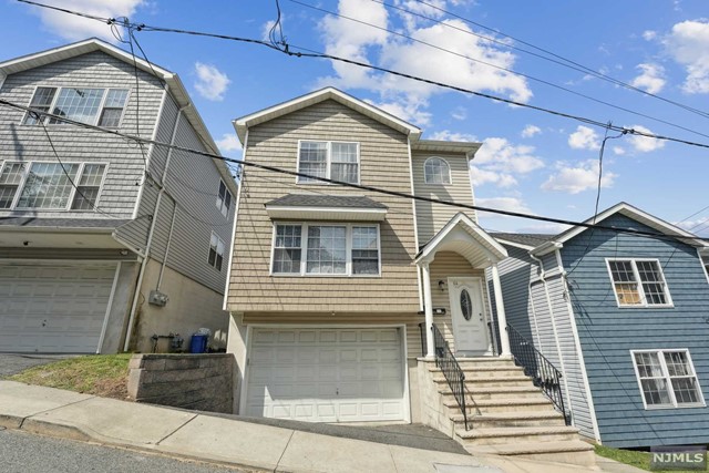 64 Garret Street, Paterson, New Jersey - 4 Bedrooms  
2 Bathrooms  
10 Rooms - 