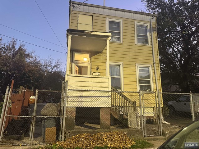 53 Hillman Street, Paterson, New Jersey - 3 Bedrooms  
2 Bathrooms  
5 Rooms - 