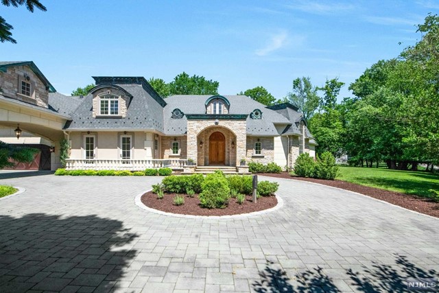 Property for Sale at 645 Franklin Lake Road, Franklin Lakes, New Jersey - Bedrooms: 5 
Bathrooms: 8 
Rooms: 10  - $2,645,000