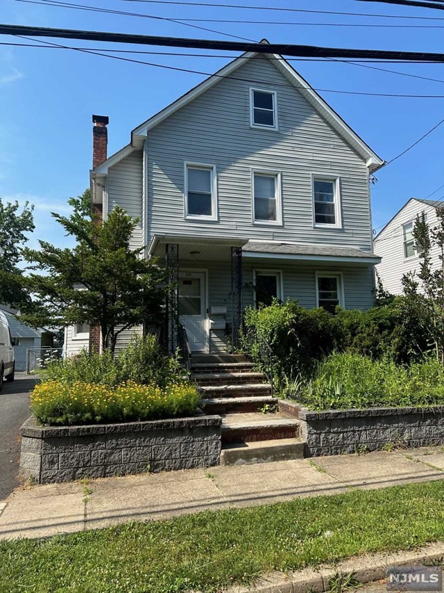 231 Fulton Street 2, New Milford, New Jersey - 2 Bedrooms  
1 Bathrooms  
5 Rooms - 