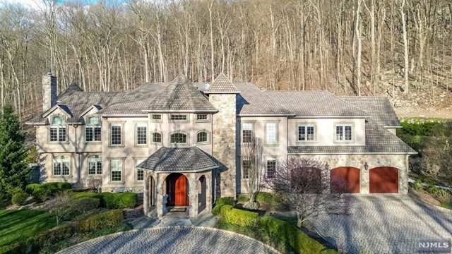 Property for Sale at 22 Nottingham Court, Ringwood, New Jersey - Bedrooms: 4 
Bathrooms: 6 
Rooms: 11  - $2,590,000