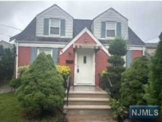 396 Madeline Avenue, Garfield, New Jersey - 3 Bedrooms  
2 Bathrooms  
5 Rooms - 