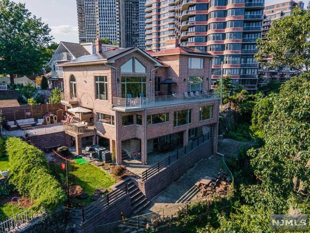 Property for Sale at 2 Lafayette Avenue, Cliffside Park, New Jersey - Bedrooms: 6 
Bathrooms: 7 
Rooms: 12  - $2,399,000