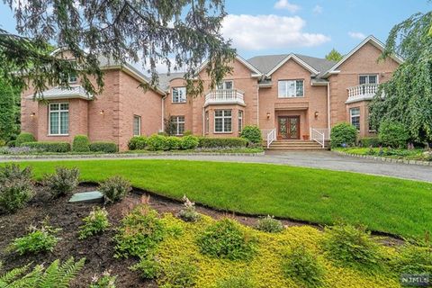 6 Primrose Court, Upper Saddle River, NJ 07458 - #: 24022595