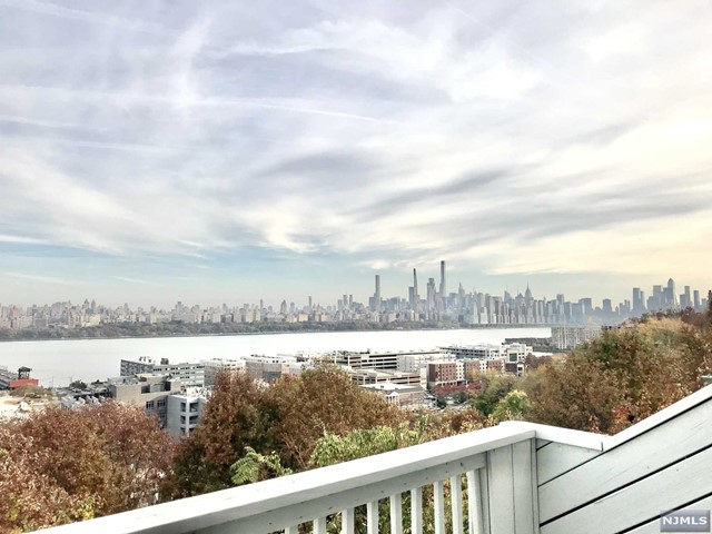 Rental Property at 22 Manhattan Place 1, Cliffside Park, New Jersey - Bedrooms: 3 
Bathrooms: 3 
Rooms: 6  - $3,900 MO.