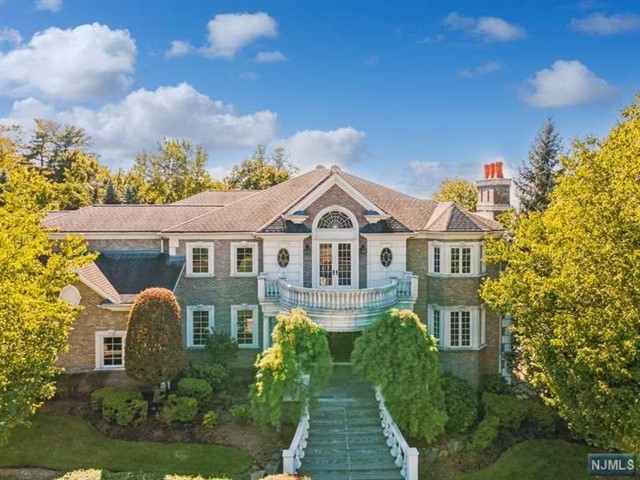 Property for Sale at 142 Vaccaro Drive, Cresskill, New Jersey - Bedrooms: 6 
Bathrooms: 8 
Rooms: 15  - $3,650,000