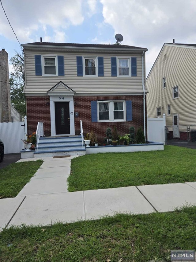 94 Webster Street, Irvington, New Jersey - 4 Bedrooms  
3 Bathrooms  
8 Rooms - 