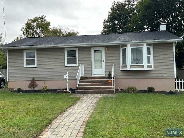 39 N Clark Street, Ogdensburg, New Jersey - 3 Bedrooms  
2 Bathrooms  
7 Rooms - 