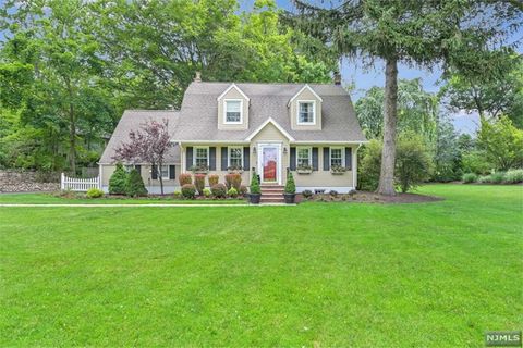 27 Paulson Place, Haworth, NJ 07641 - MLS#: 24023676