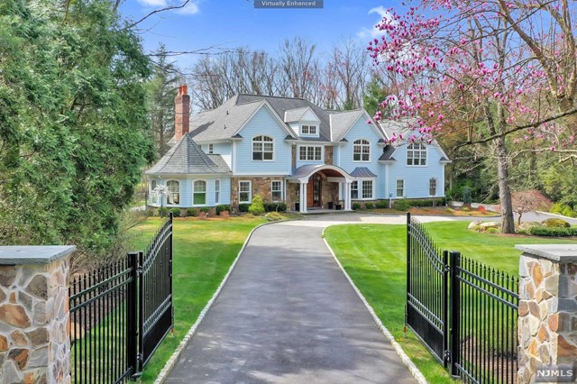 14 Sawmill Road, Saddle River, New Jersey - 4 Bedrooms  
6.5 Bathrooms  
13 Rooms - 