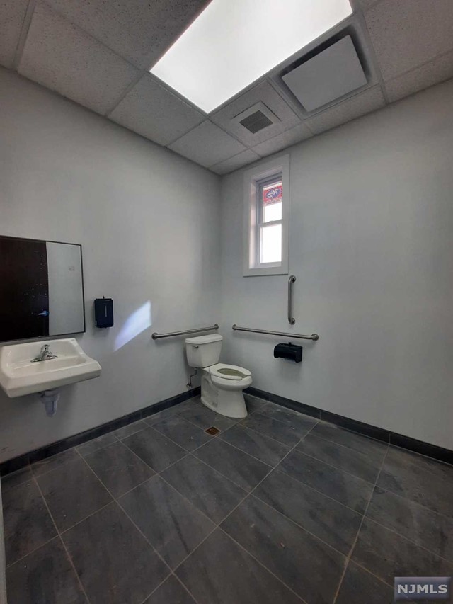 Totowa, New Jersey 07512, United States, ,Commercial,Active,33224