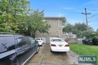 Rental Property at 300 Glen Avenue 1st Floor, Palisades Park, New Jersey - Bedrooms: 3 
Bathrooms: 2 
Rooms: 7  - $3,295 MO.