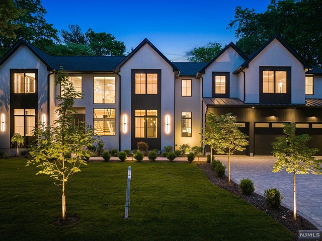 Property for Sale at 55 Sherman Avenue, Closter, New Jersey - Bedrooms: 7 
Bathrooms: 10 
Rooms: 15  - $3,996,000