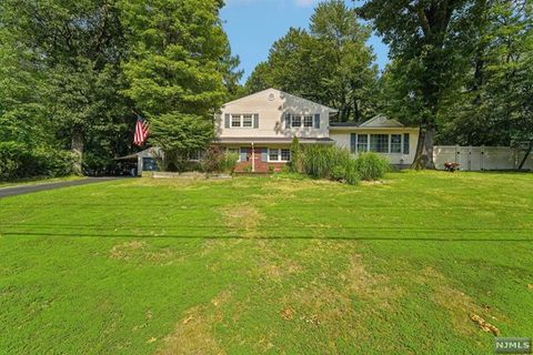 308 Joan Place, Wyckoff, NJ 07481 - #: 24022332