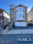 Property for Sale at 24 Hunter Street, Newark, New Jersey - Bedrooms: 8 
Bathrooms: 6 
Rooms: 17  - $800,000