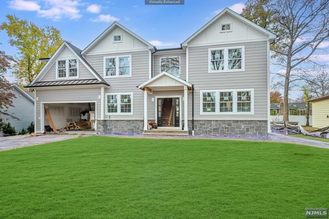 Property for Sale at 261 Princeton Drive, River Edge, New Jersey - Bedrooms: 5 
Bathrooms: 6 
Rooms: 9  - $1,649,999