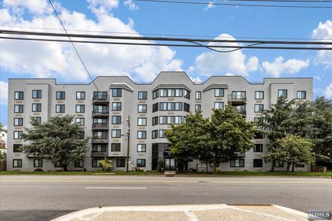 115 Polifly Road Unit 3B, Hackensack, NJ 07601 - MLS#: 24025791