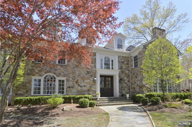 Photo 1 of 10 Cameron Road, Saddle River, New Jersey, $4,795,000, Web #: 324010968