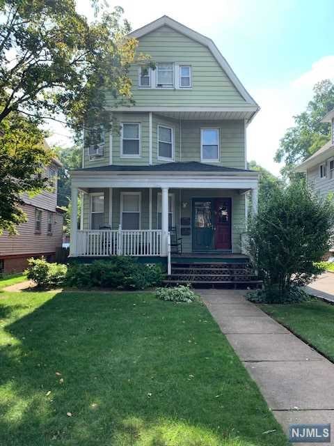 98 Orchard Street 2, Bloomfield, New Jersey - 2 Bedrooms  
1 Bathrooms  
6 Rooms - 