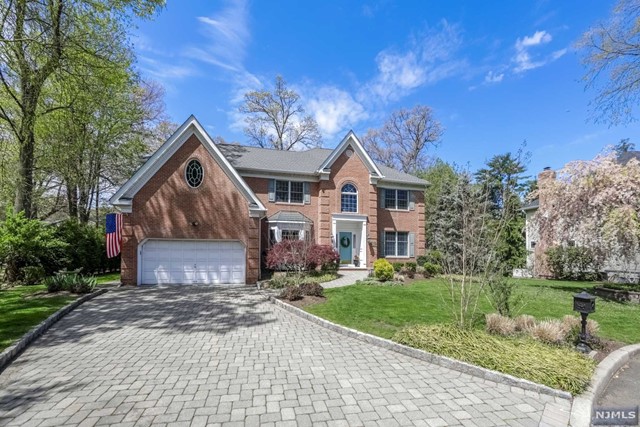 Property for Sale at 549 Corbett Place, Oradell, New Jersey - Bedrooms: 4 
Bathrooms: 3 
Rooms: 9  - $1,350,000