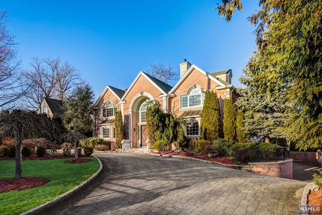 Photo 1 of 113 Pershing Road, Englewood Cliffs, New Jersey, $2,999,000, Web #: 324009890