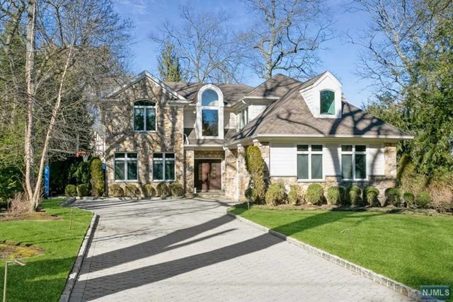 Property for Sale at 85 Erledon Road, Tenafly, New Jersey - Bedrooms: 7 
Bathrooms: 6 
Rooms: 14  - $1,990,000