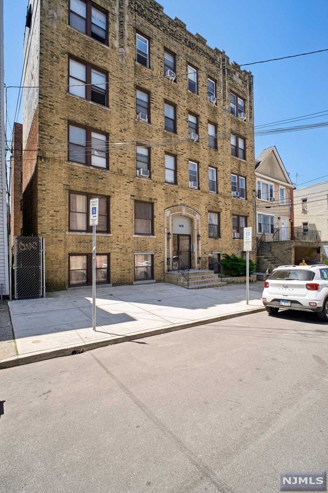 Property for Sale at 149 Zabriskie Street 45, Jersey City, New Jersey - Bedrooms: 1 
Bathrooms: 1  - $195,000
