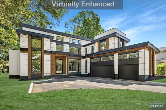 Property for Sale at 157 Highwood Avenue, Tenafly, New Jersey - Bedrooms: 6 
Bathrooms: 7 
Rooms: 11  - $3,895,000