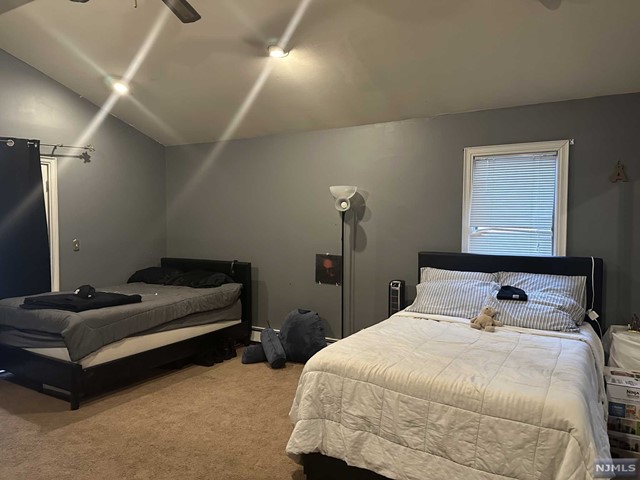 East Rutherford, New Jersey 07073, United States, 4 Bedrooms Bedrooms, ,3 BathroomsBathrooms,Residential,Active,68146