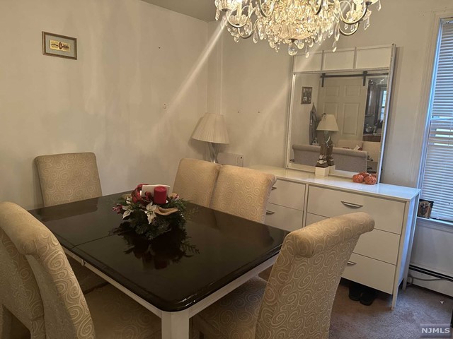 East Rutherford, New Jersey 07073, United States, 4 Bedrooms Bedrooms, ,3 BathroomsBathrooms,Residential,Active,68146