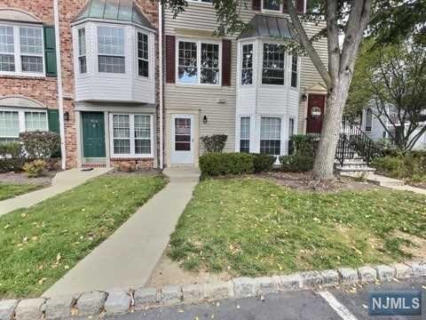 Property for Sale at 803 Sassafras Court, Mahwah, New Jersey - Bedrooms: 1 
Bathrooms: 1 
Rooms: 3  - $2,075