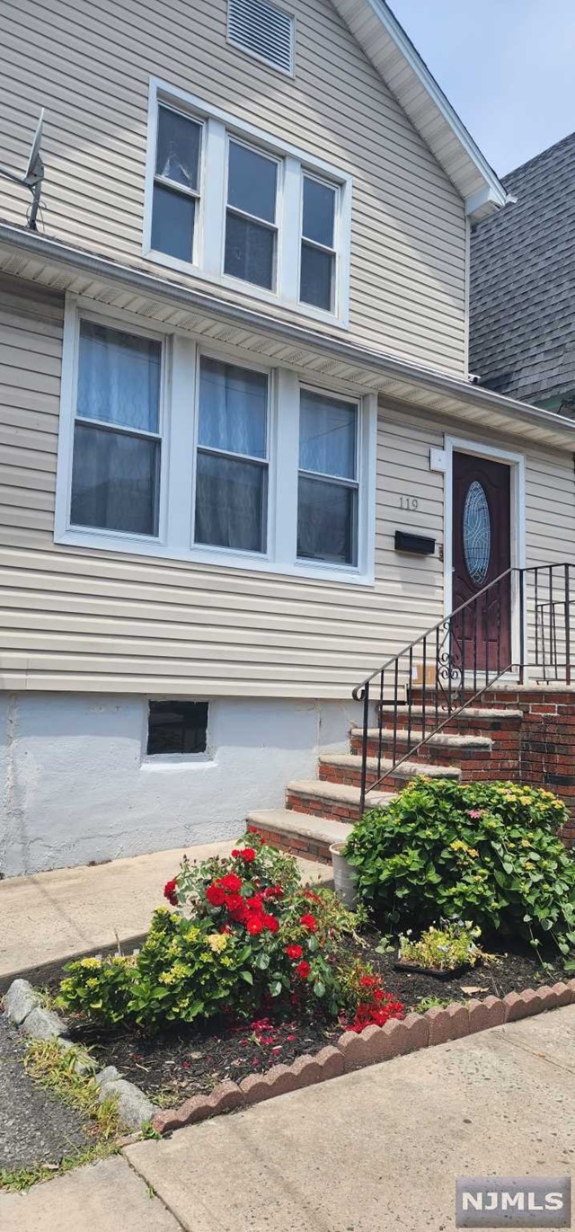 119 Shaler Avenue, Fairview, New Jersey - 1 Bedrooms  
1 Bathrooms  
4 Rooms - 