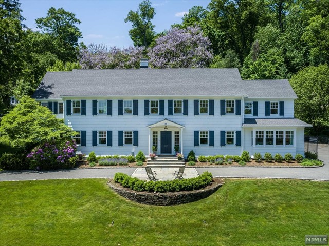 Property for Sale at 134 Highland Avenue, Montclair, New Jersey - Bedrooms: 4 
Bathrooms: 4 
Rooms: 11  - $2,250,000