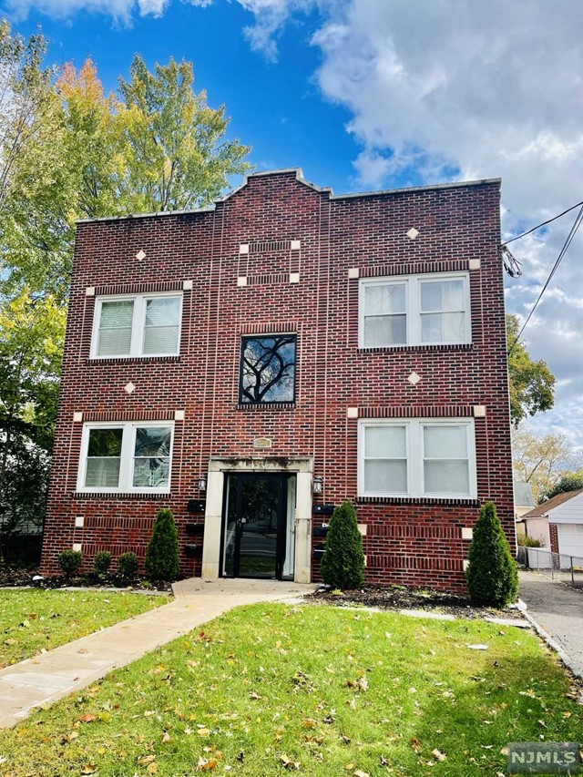 229 Orient Way 6, Rutherford, New Jersey - 1 Bathrooms  
1 Rooms - 